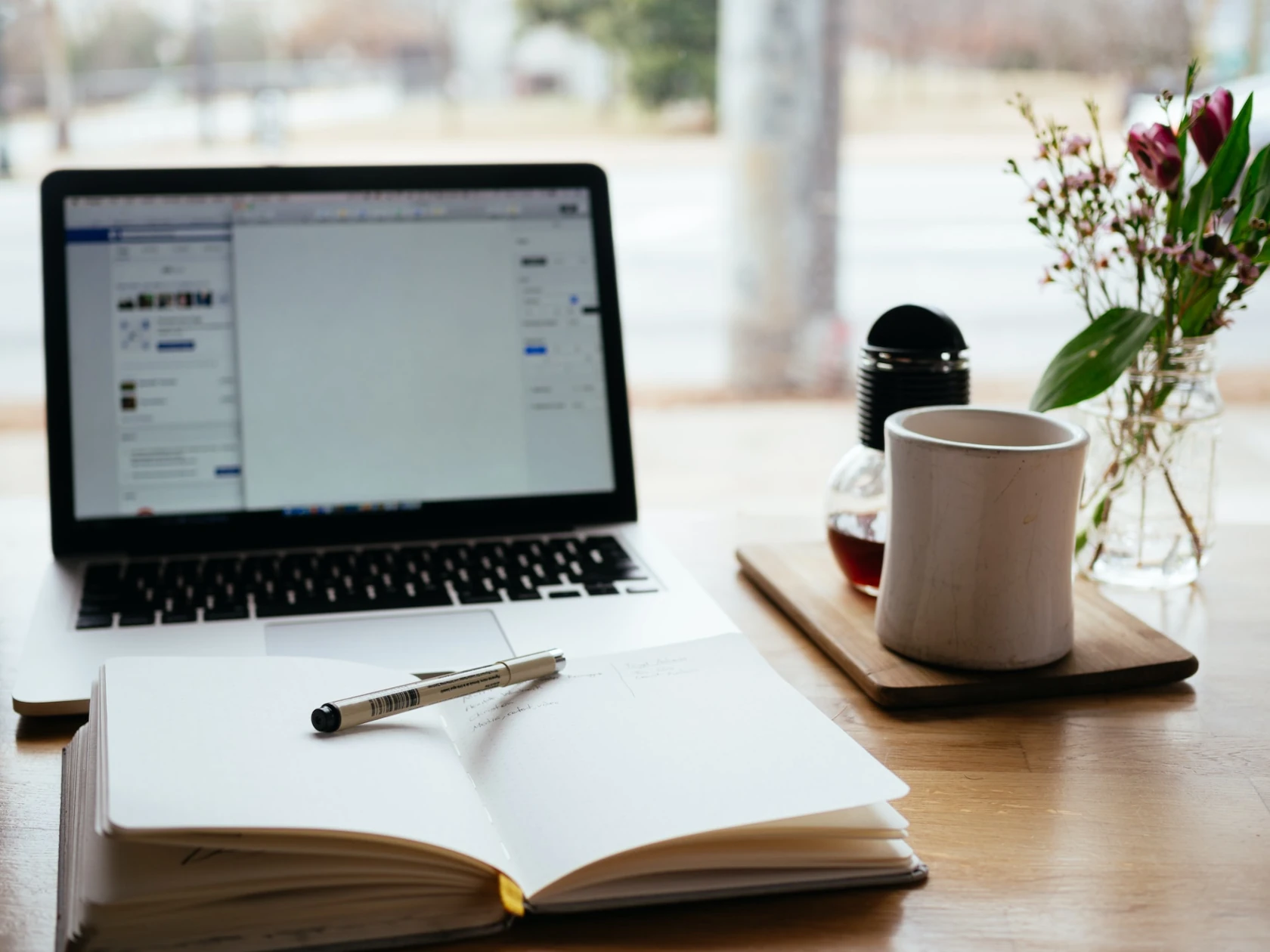 Duplikacja treści i thin content – czym są i jak ich unikać?